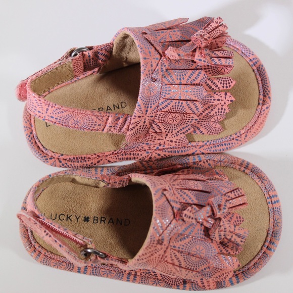 LUCKY BRAND Pink Baby Girl Boho Fringe Tassel Slip On Hook and Loop Sandals 2M - Picture 3 of 4